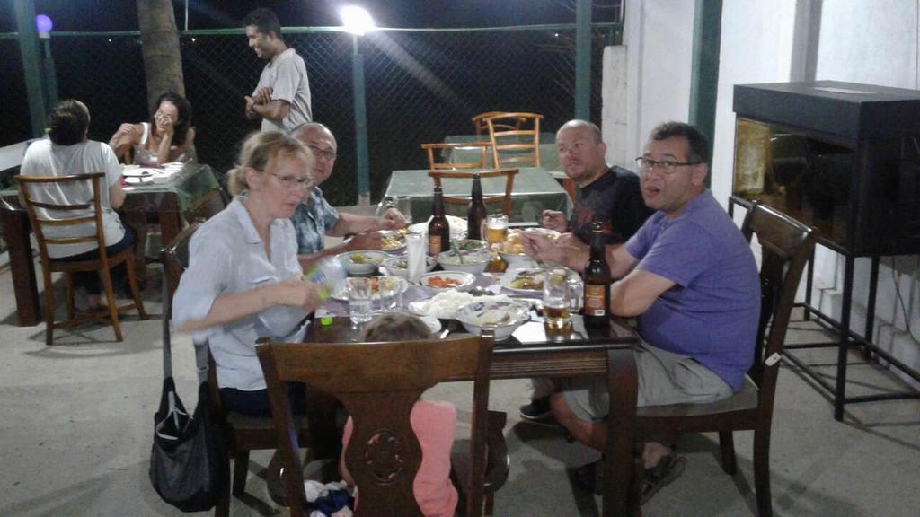 Man Guest Polonnaruwa Hotell Eksteriør bilde